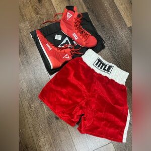 Title boxing shorts / title boxing shoes red NWOT